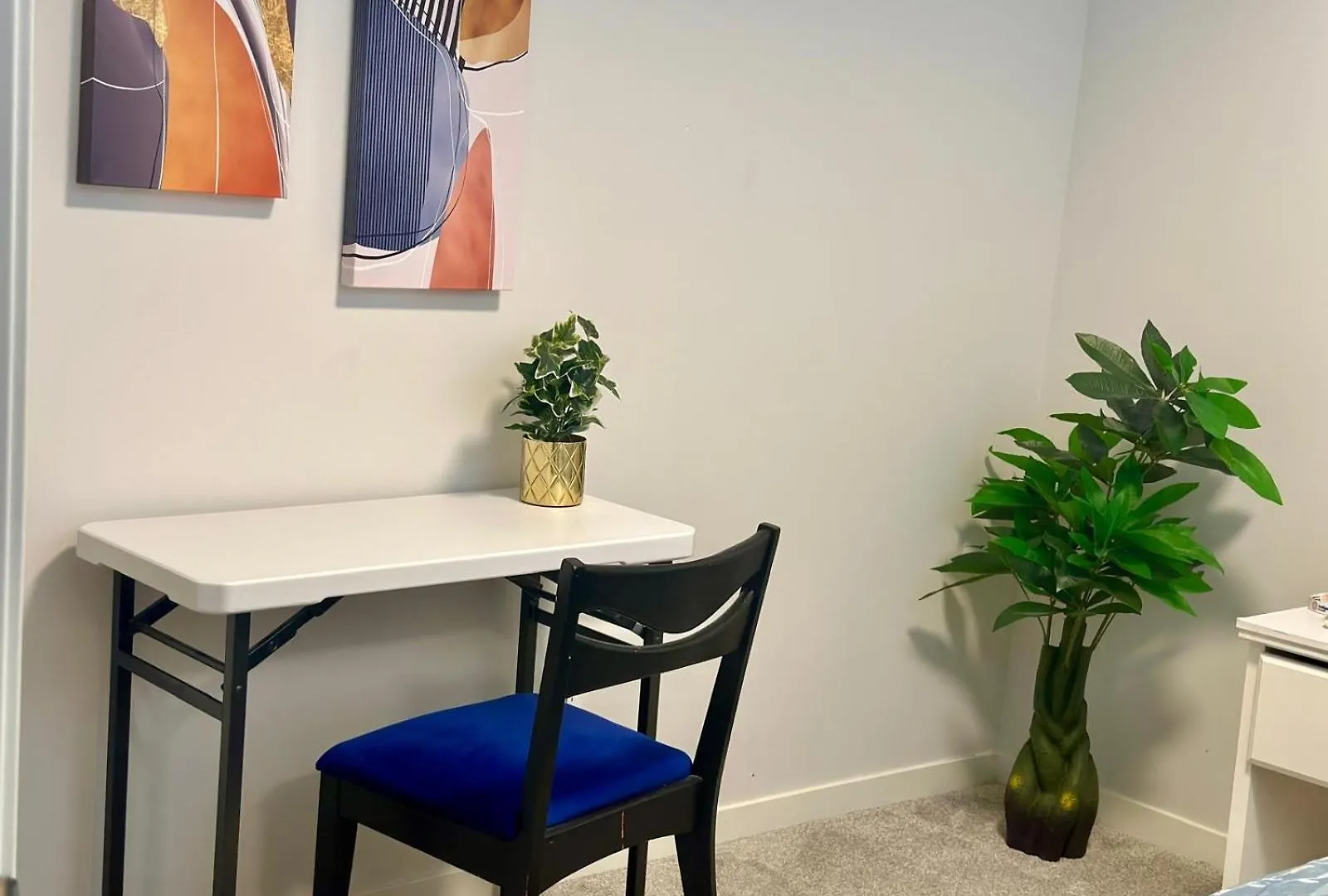 Tsegay Mezgebo Apartment Calgary Homestay